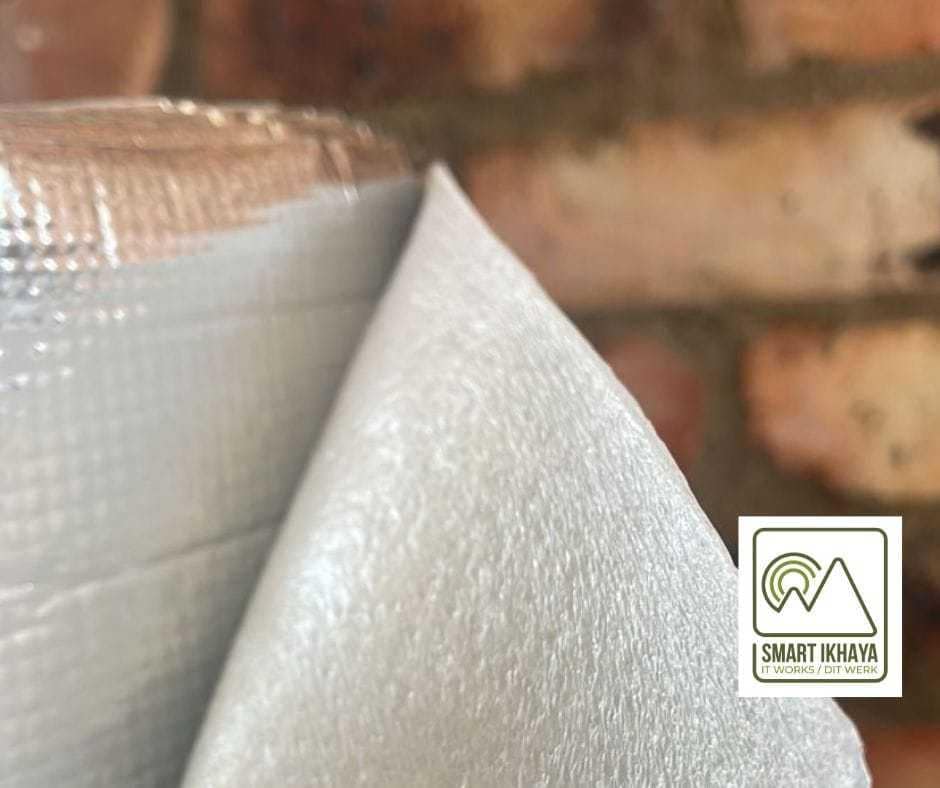 SmartTheneFoil insulation showing inner foam layer and outer reflective foil for high‑performance cooler bags